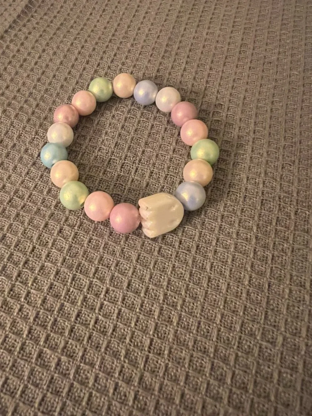 Designs by Forte Glow-In-The-Dark Ghost Pastel Pearl Stretch Bracelet